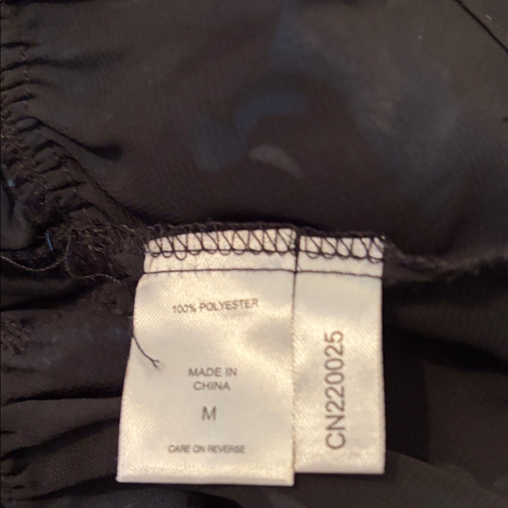 New York & Company Black and Blue Floral Blouse - Picture 9 of 9